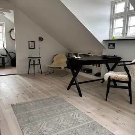 Charming - 5 Min From C Lägenhet Århus