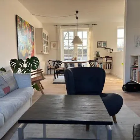 Charming - 5 Min From C Lägenhet Århus